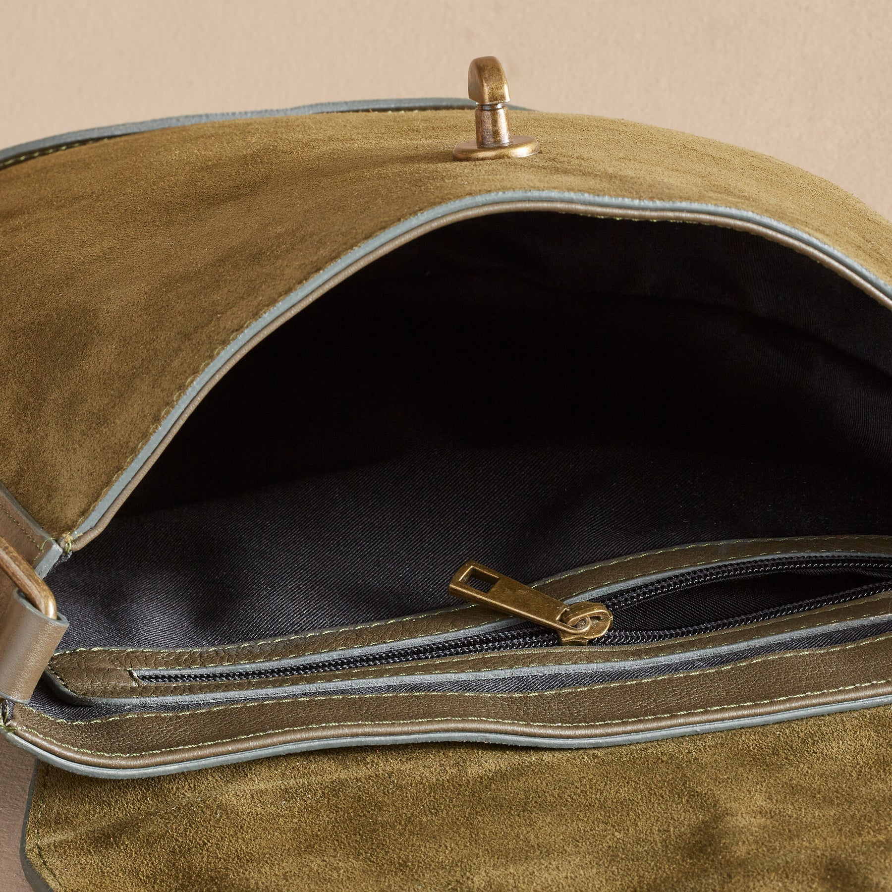 Aruma Saddle Bag