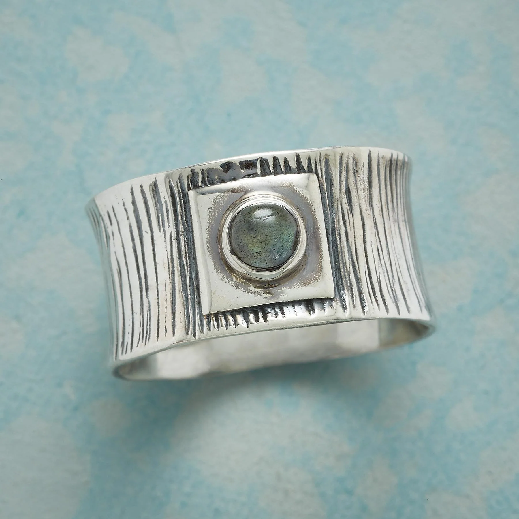 Center Square Ring