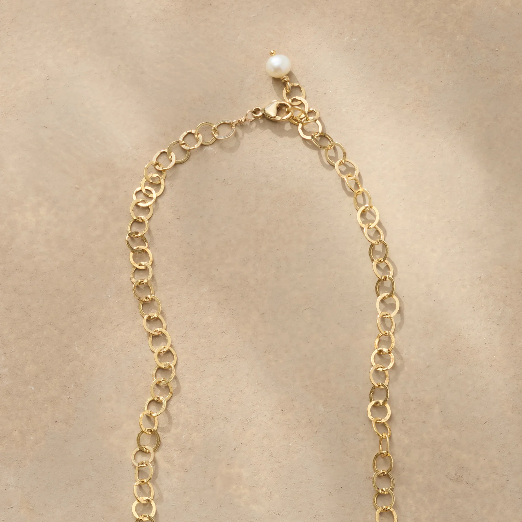 Horizon Pearl Necklace