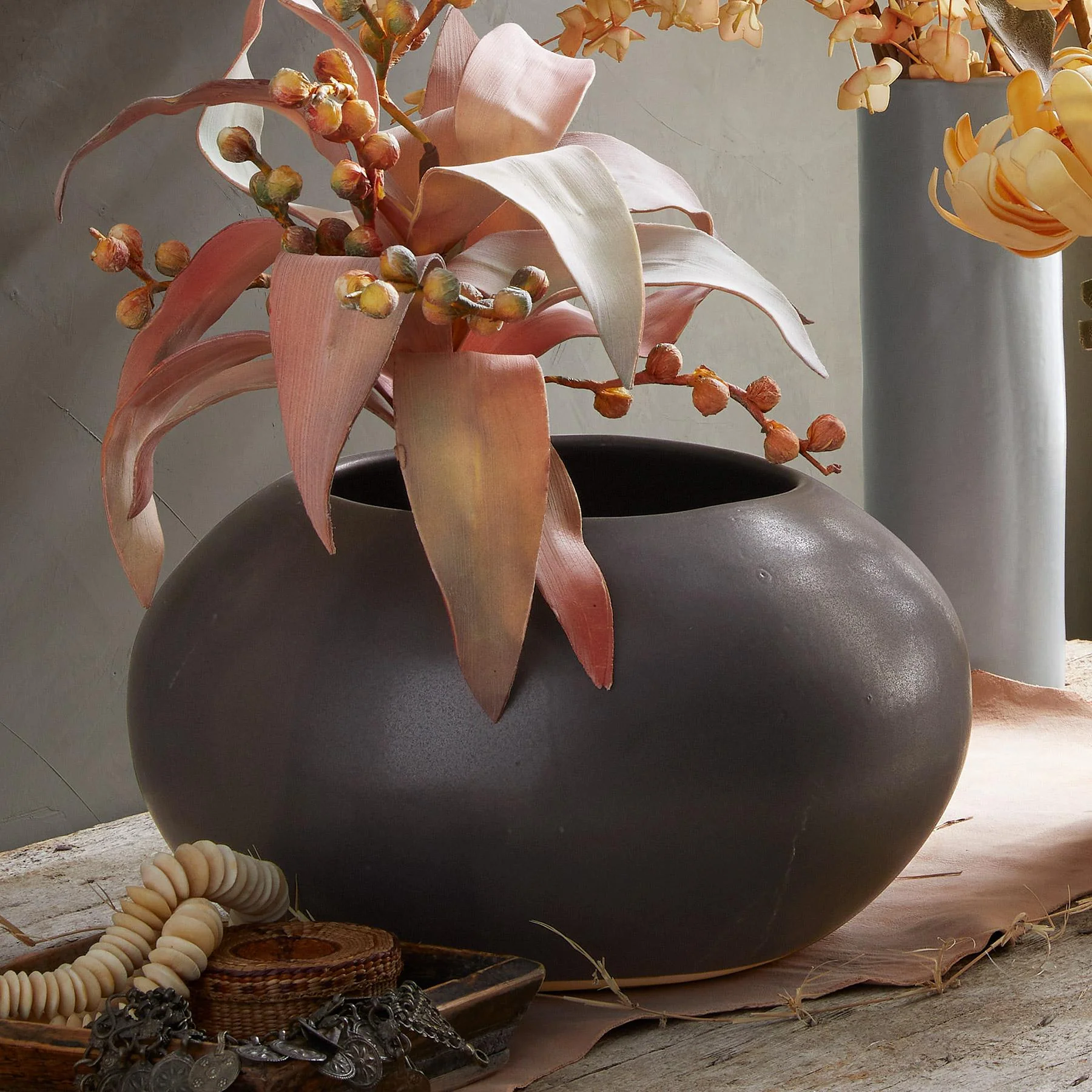 Paradox Vase