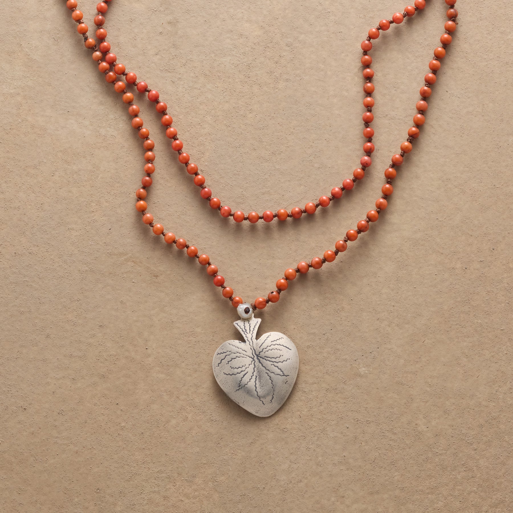 CariƱo Necklace
