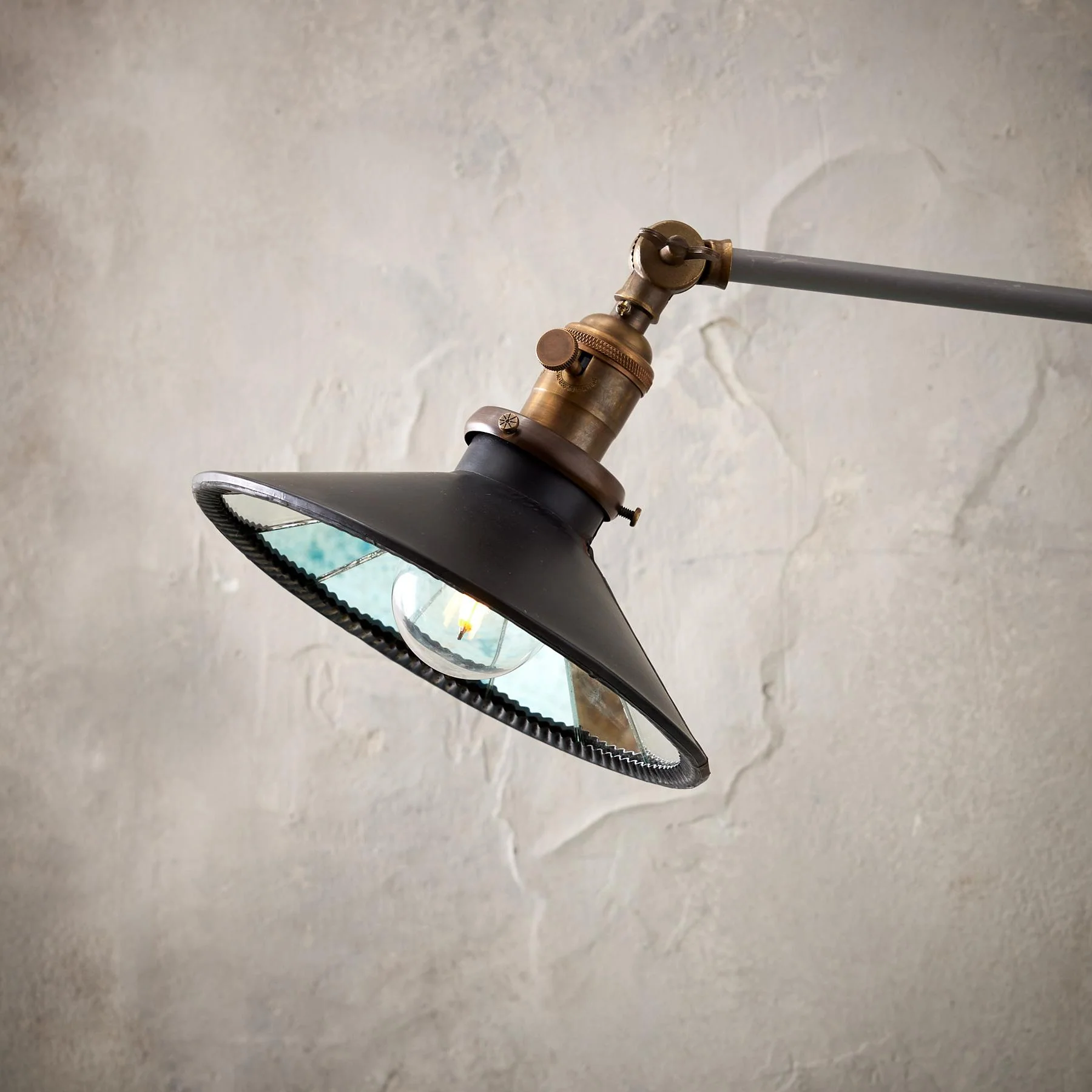Thorne Table Lamp