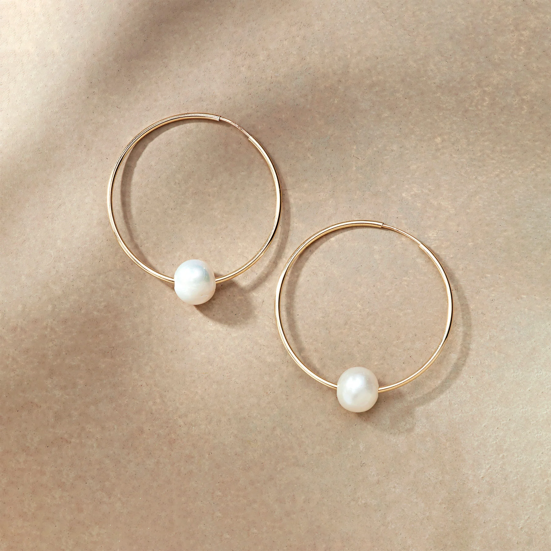 Solo White Pearl Hoops