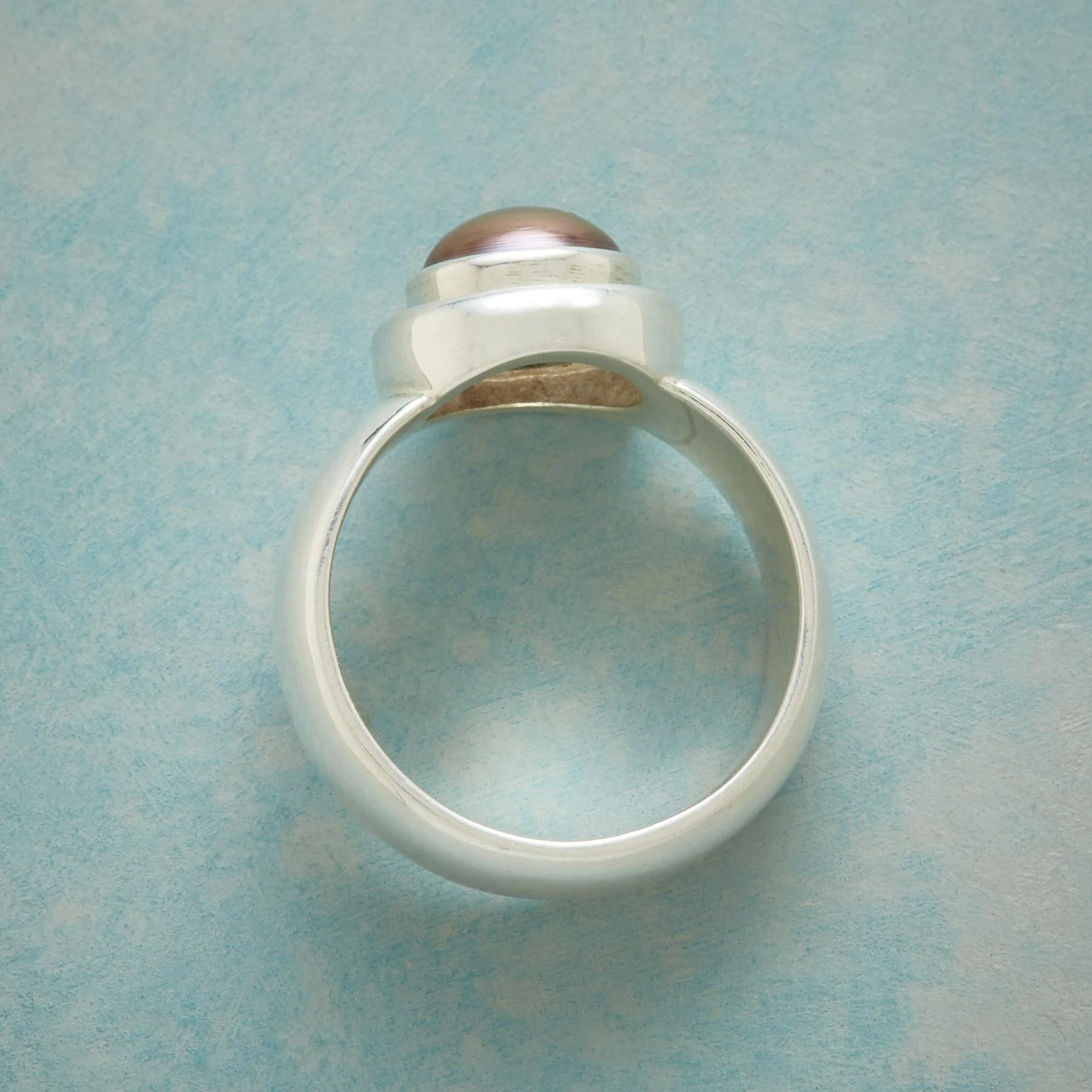 Resonance Pearl Ring