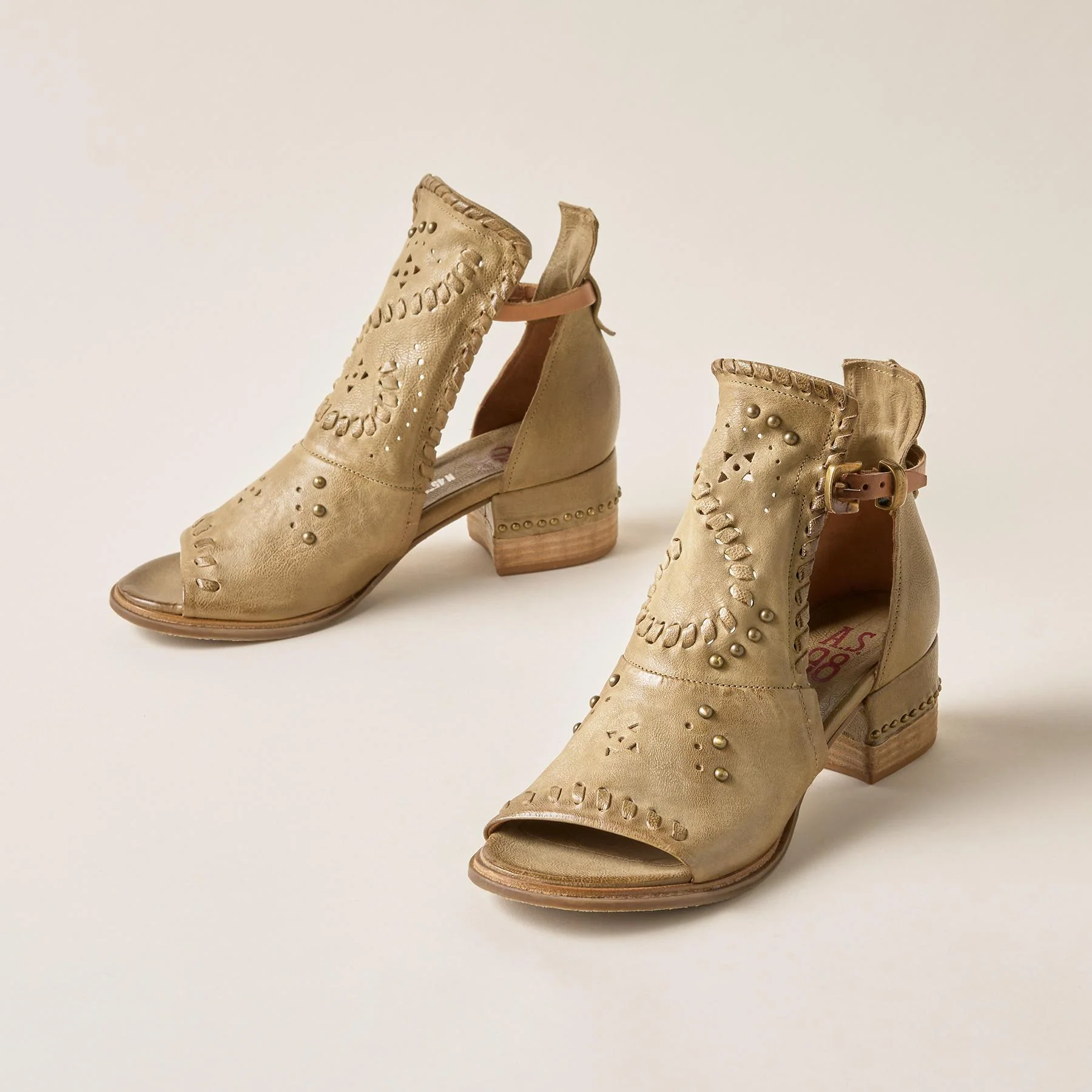 Half Moon Fair Wind Sandals