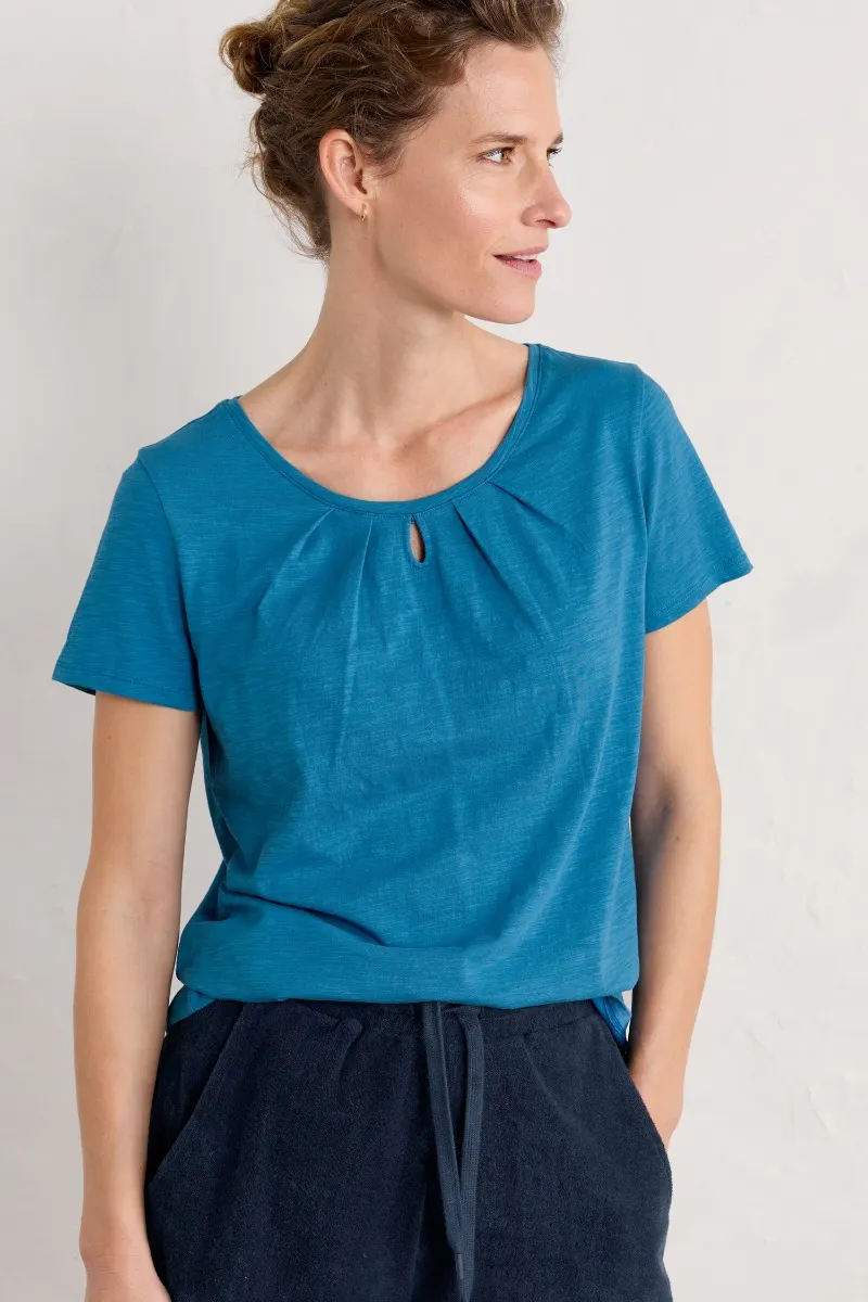 Appletree Keyhole Detail T-Shirt (GOTS)