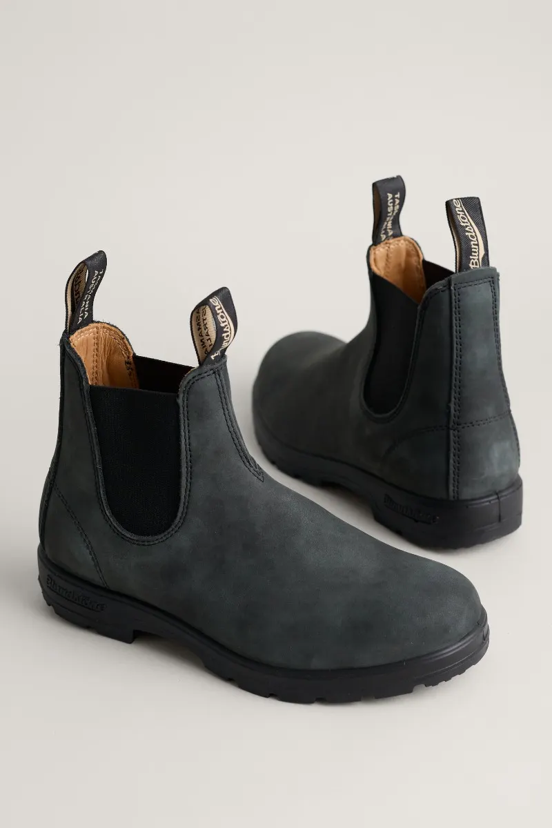 Blundstone Boots in Rustic Black #587