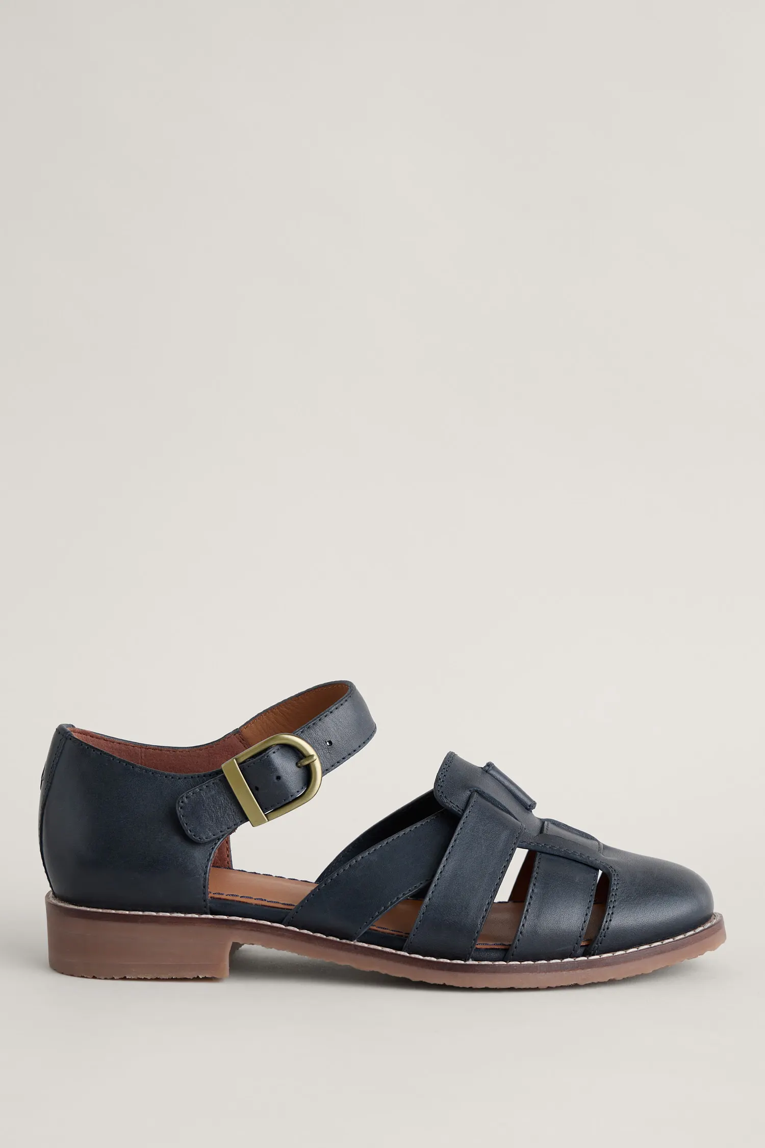 First Chorus Closed Toe Leather Shoes