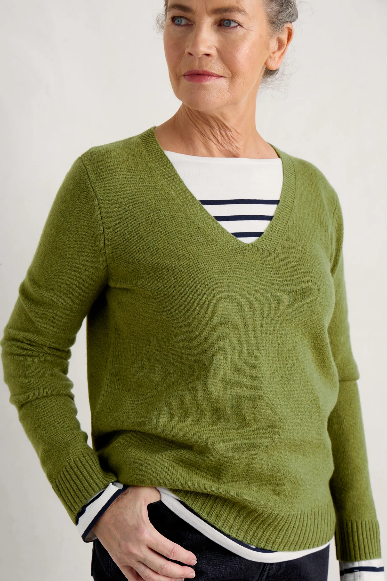 Hendra Lane V-Neck Jumper