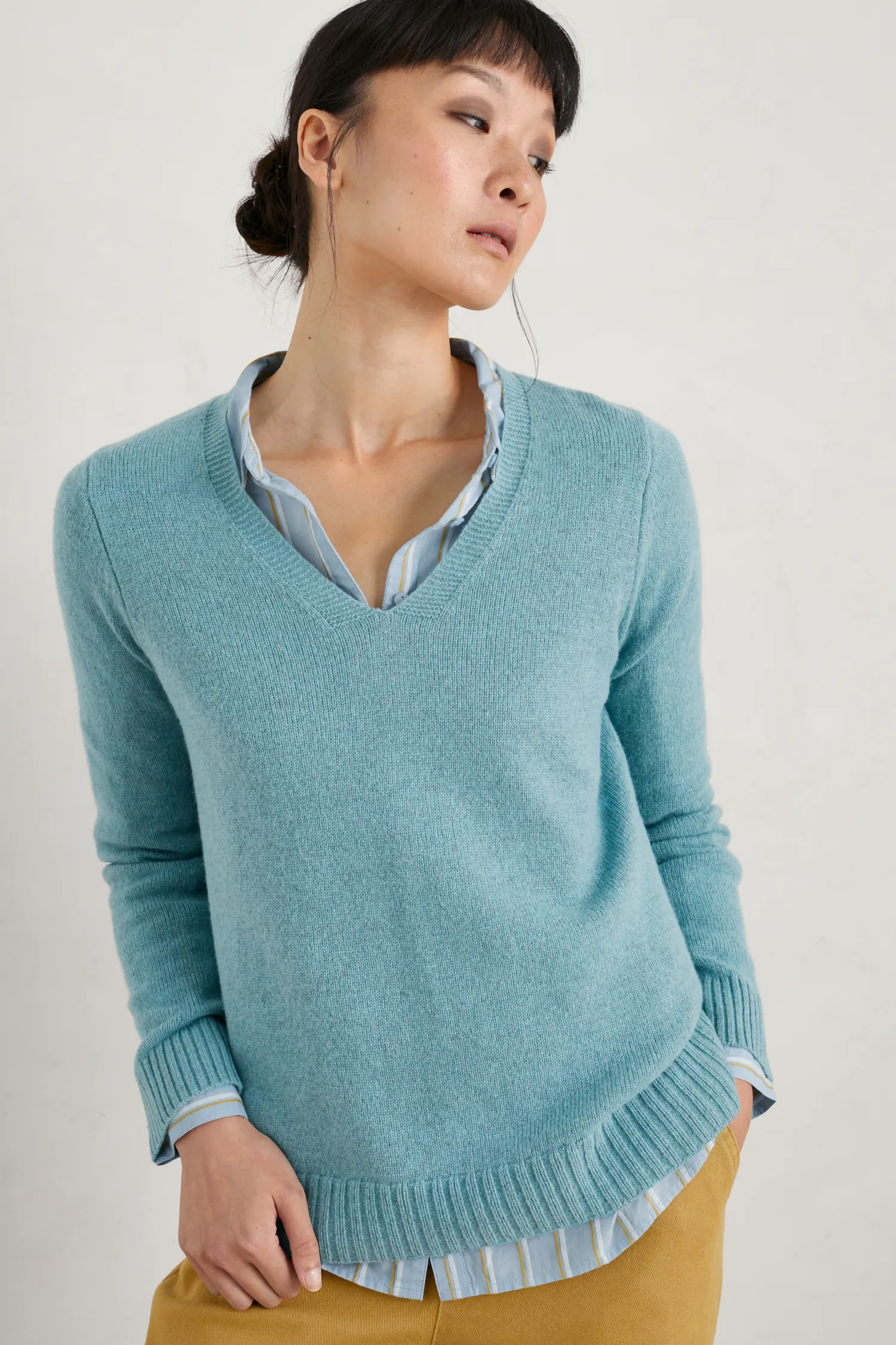 Hendra Lane V-Neck Jumper