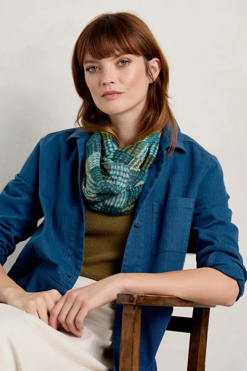 Pretty Circle Scarf