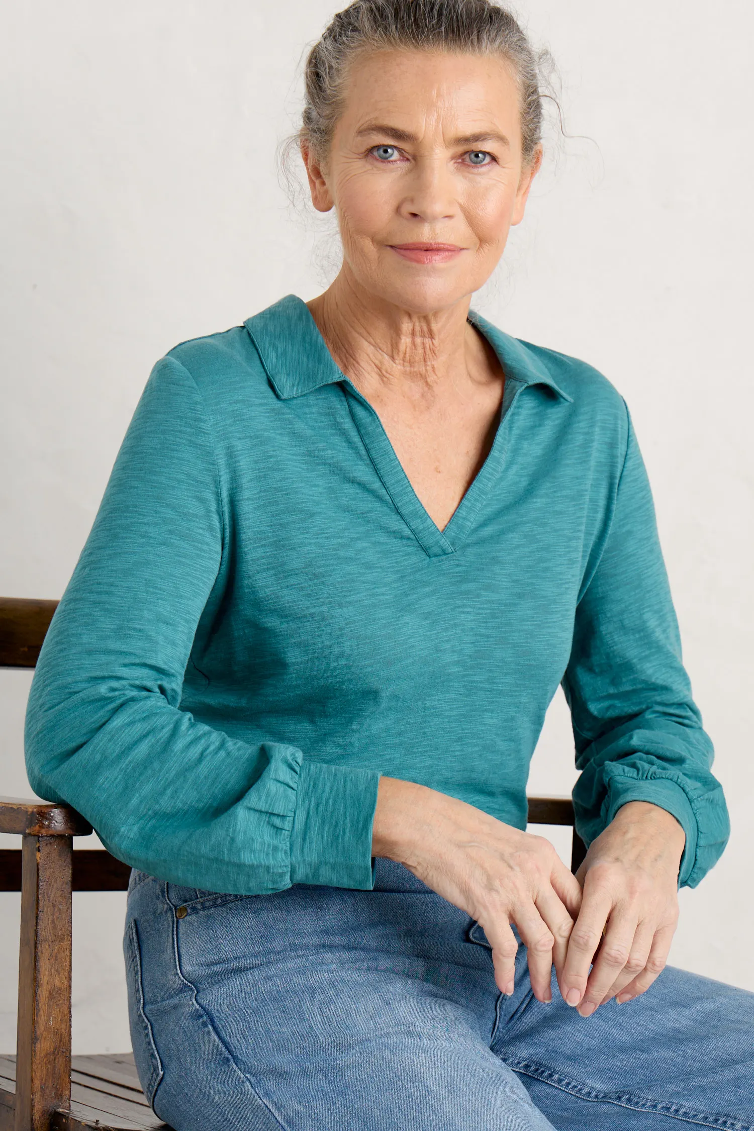 Owles Point V-Neck Jersey Shirt