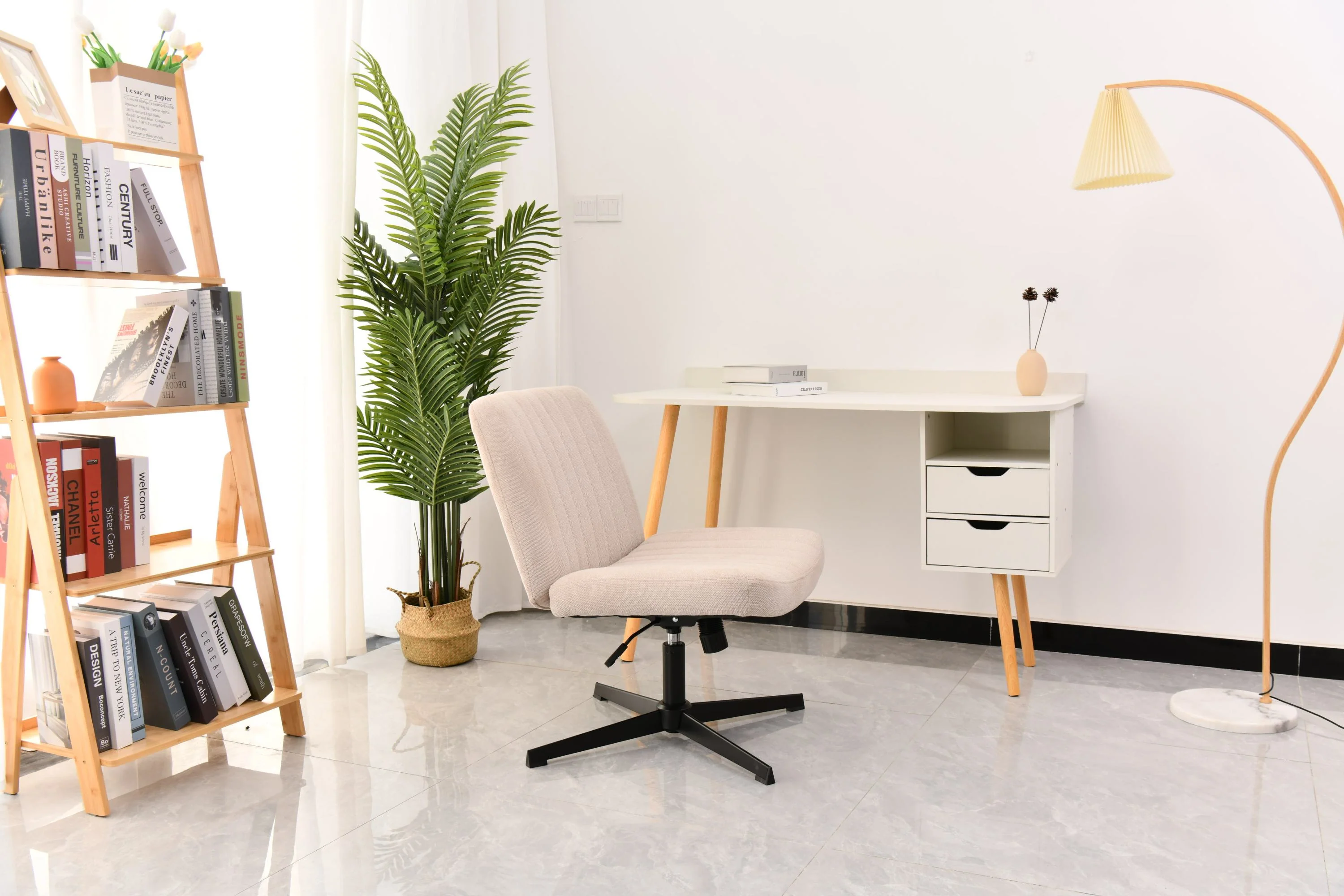 Walker Edison | Viral Wide Cross Legged Office Desk Chair