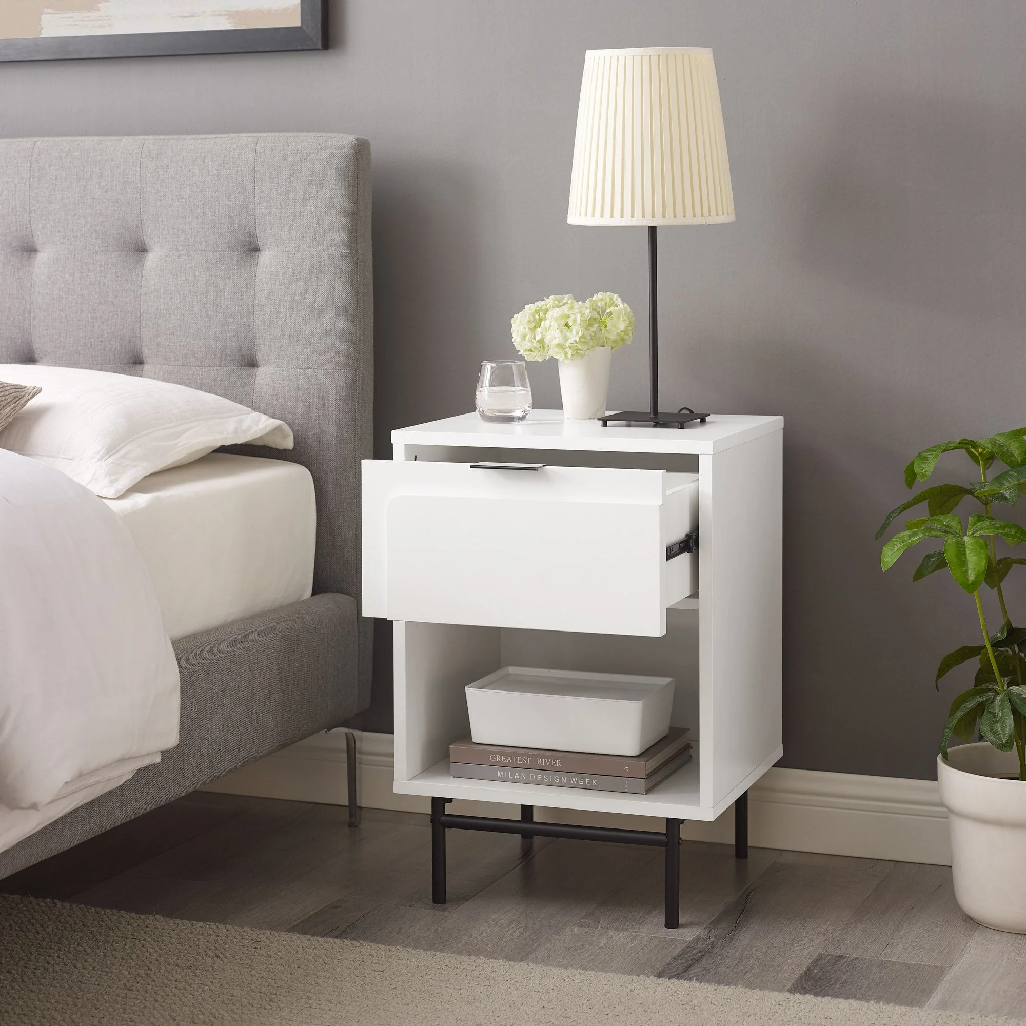 18 Contemporary 1-Drawer Nightstand