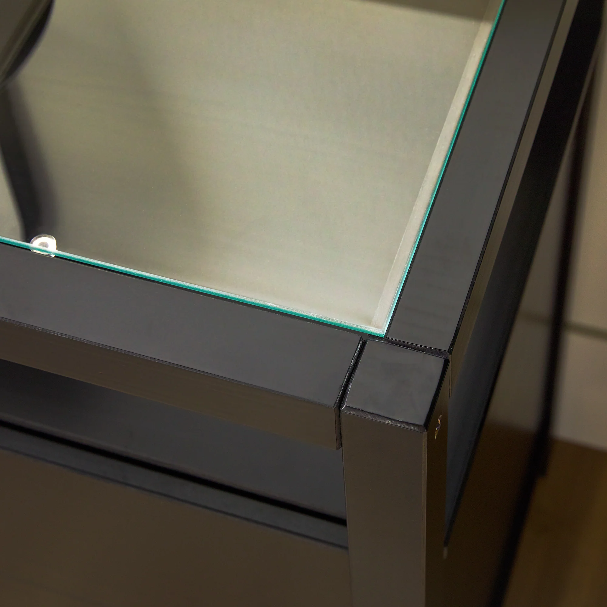 Isla Modern Easy Assembly Solid Wood 6-Drawer Dresser with Glass Top