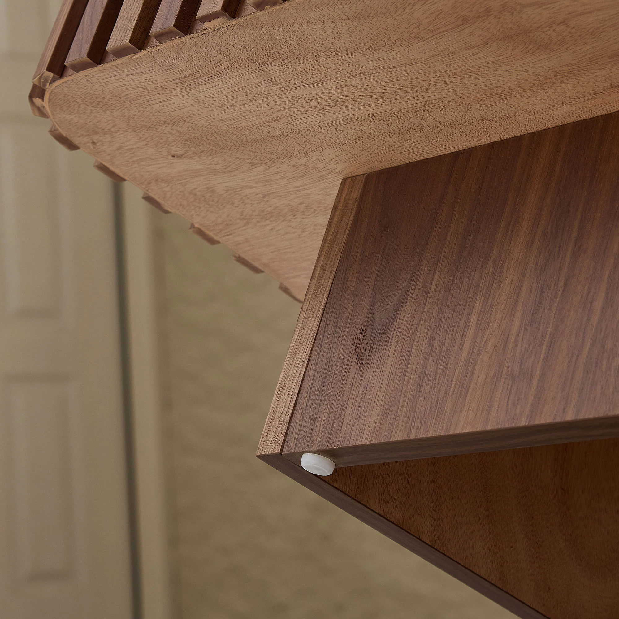 Walker Edison | Fluted Modern Lift Top Coffee Table and Desk