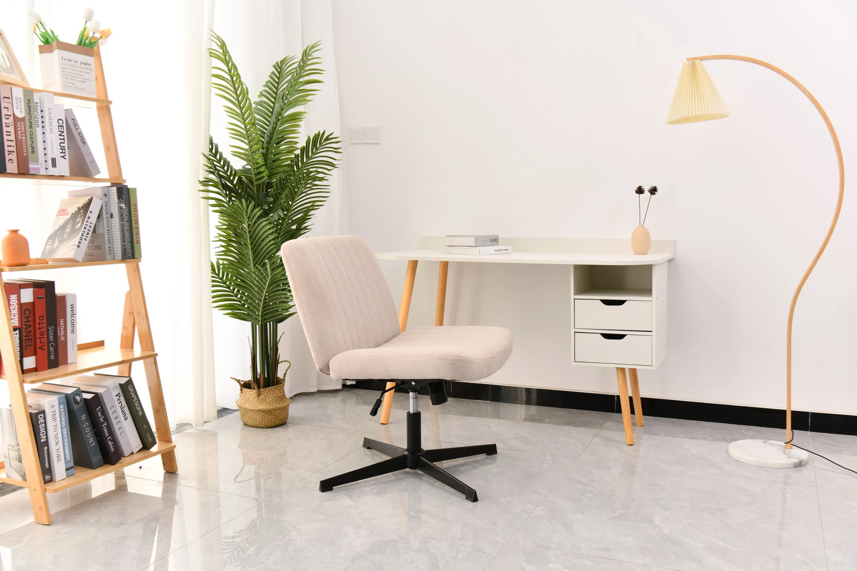 Walker Edison | Viral Wide Cross Legged Office Desk Chair
