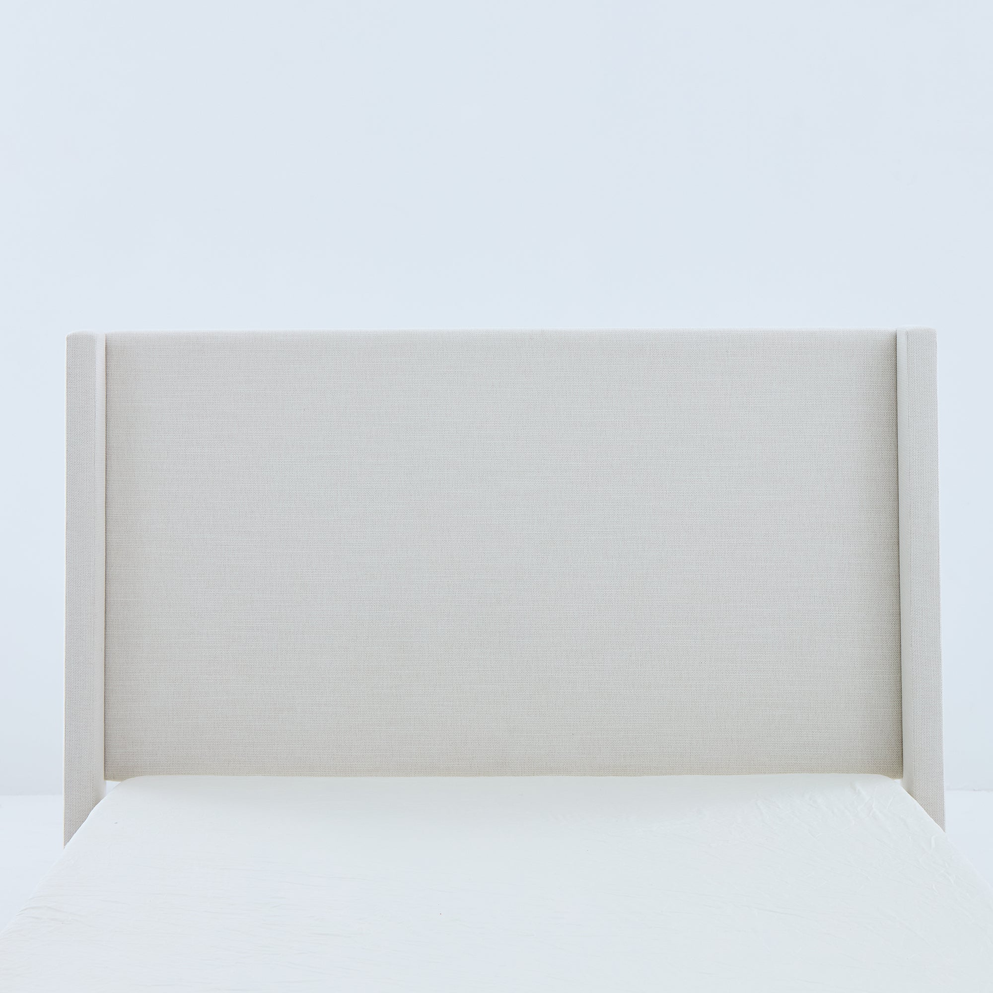 Walker Edison | Shelton 54' Queen Upholstered Wingback Bed and Wood Base