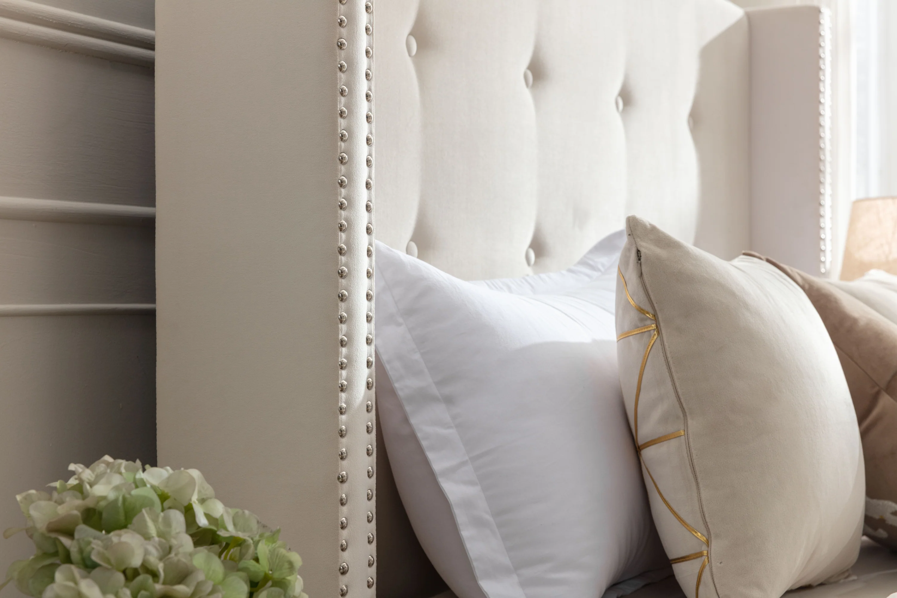 Walker Edison | Traditional Peyton Upholstered 54 High Headboard King Bed