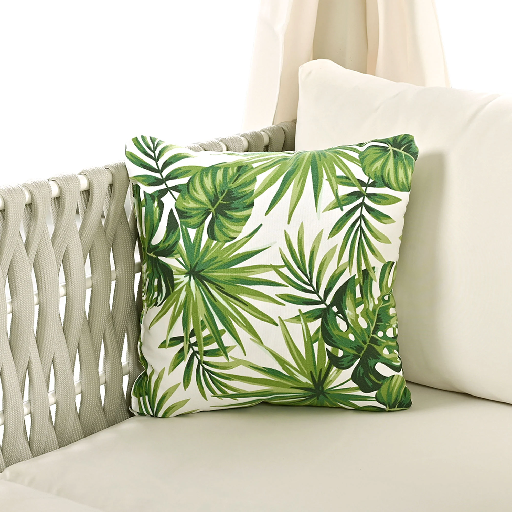 Walker Edison | Posh Outdoor Patio Sunbed with Curtains