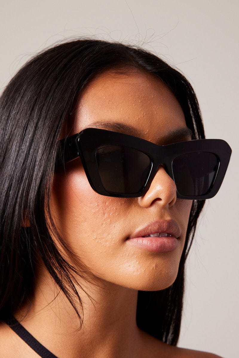 Black Fashion Sunglasses