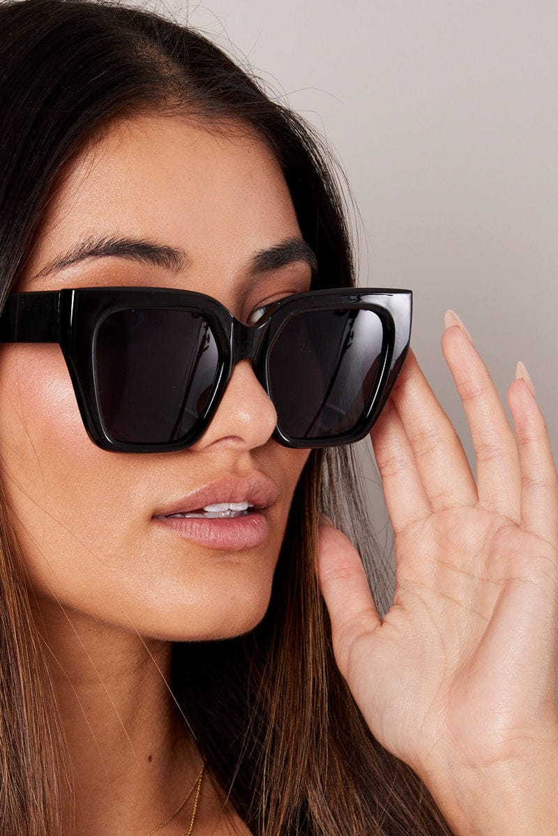 Black Fashion Sunglasses