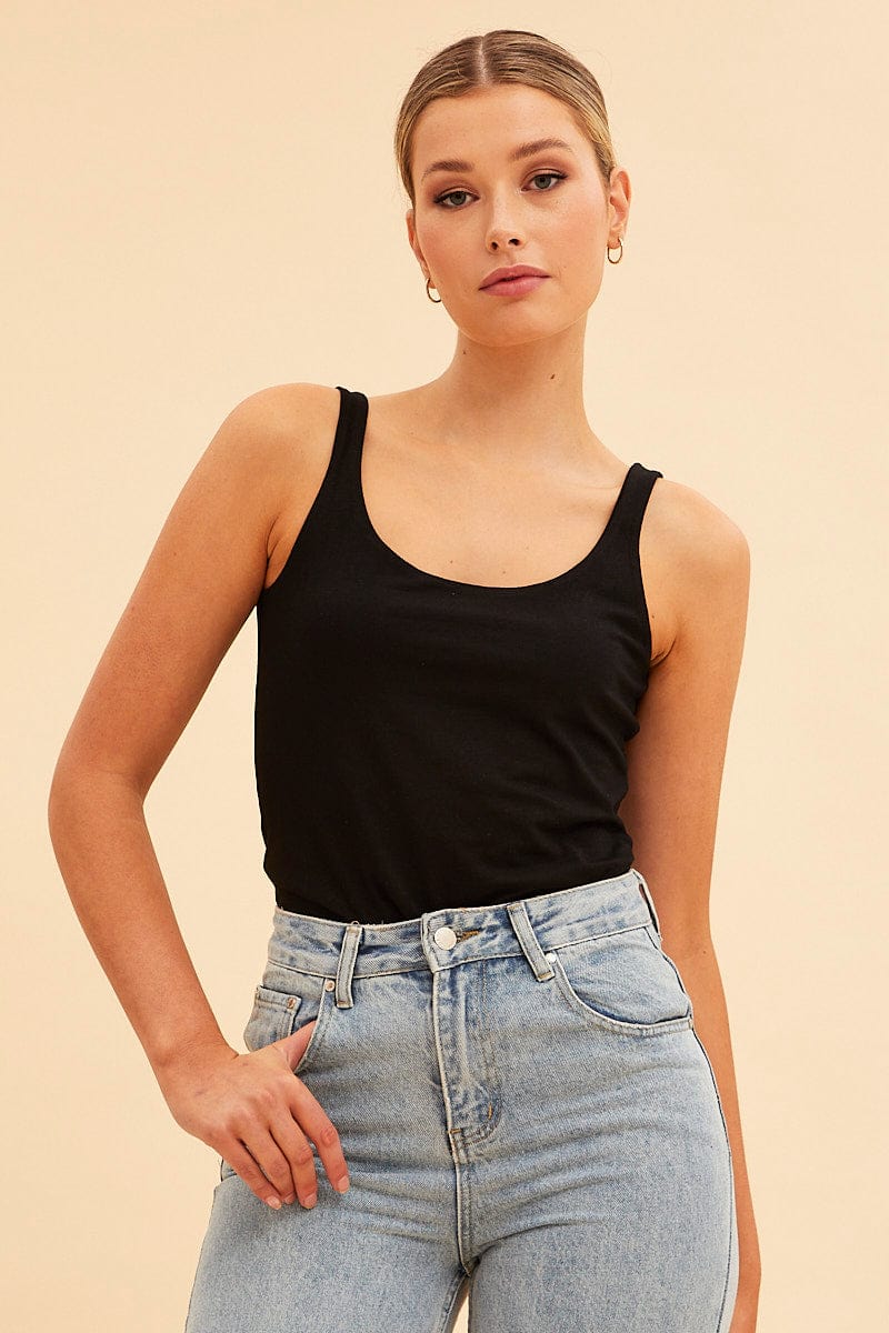 Black Essential Scoop Neck Sleeveless Tank
