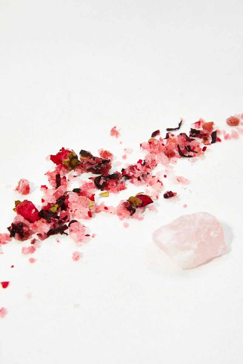 White Salts And Rainbows Venus Ritual Soak