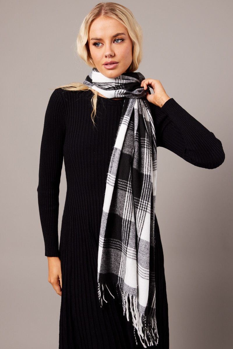 Black Tassel Scarf