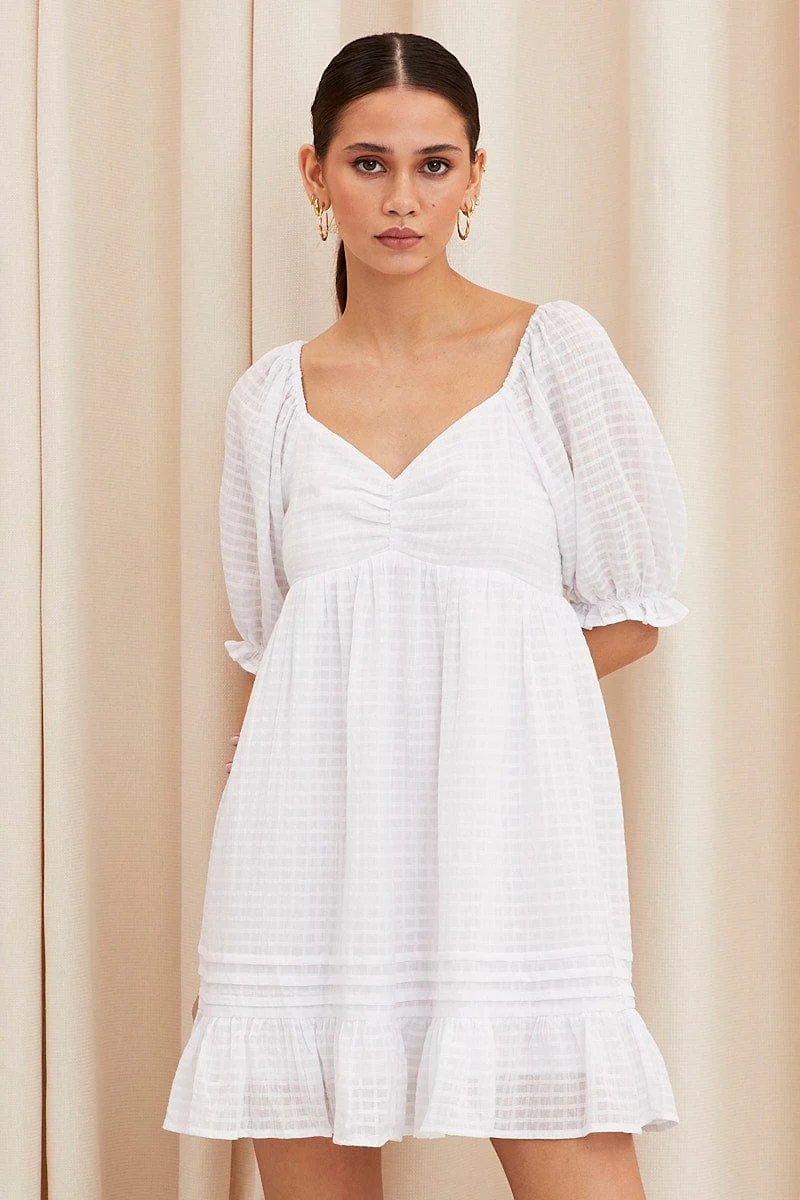 White Fit And Flare Dress Short Sleeve Sweetheart Neck