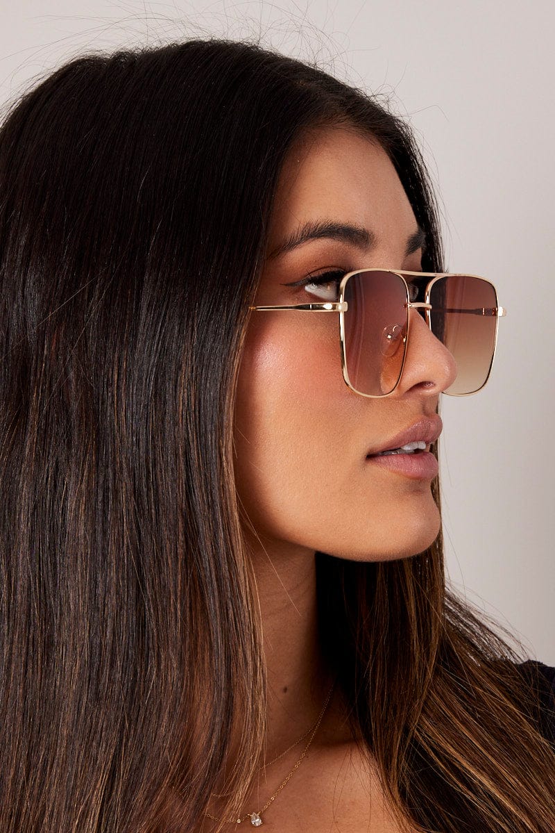 Brown Oversized Metal Frame Sunglasses
