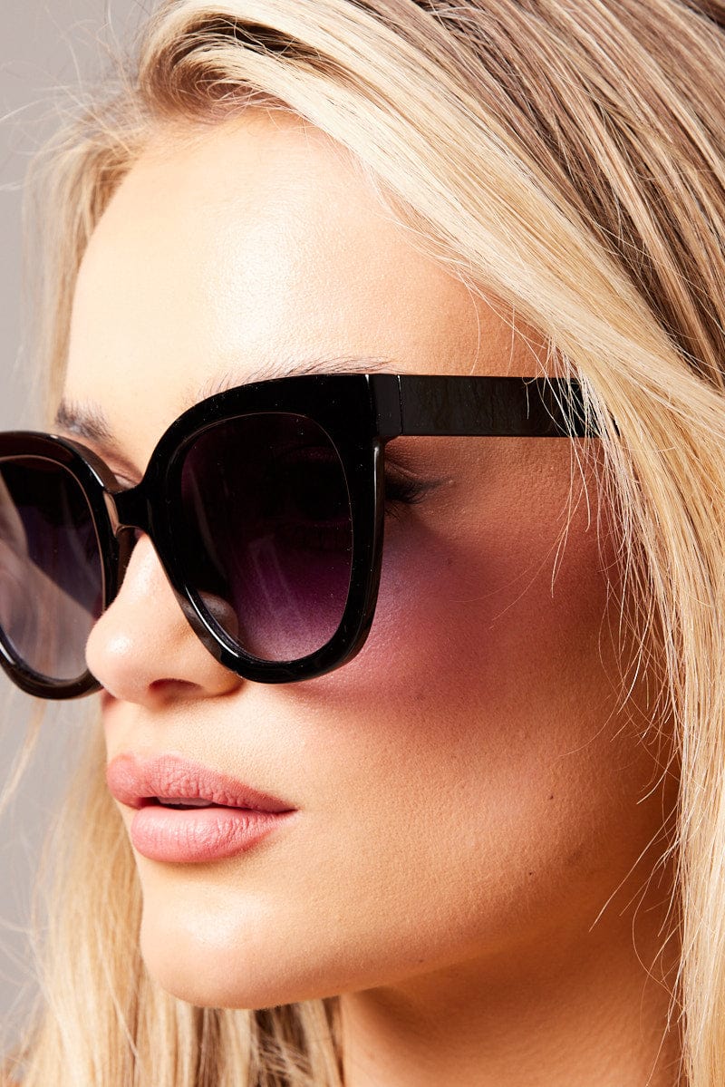 Black Fashion Sunglasses