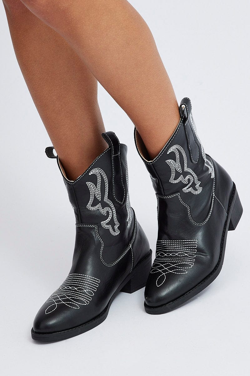 Black Western Embroidered Cowboy Ankle Boots