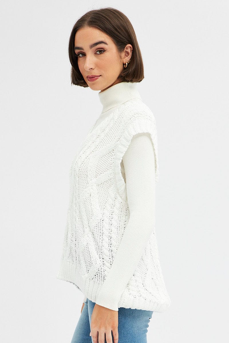 White Knit Top Sleeveless Oversized Cable