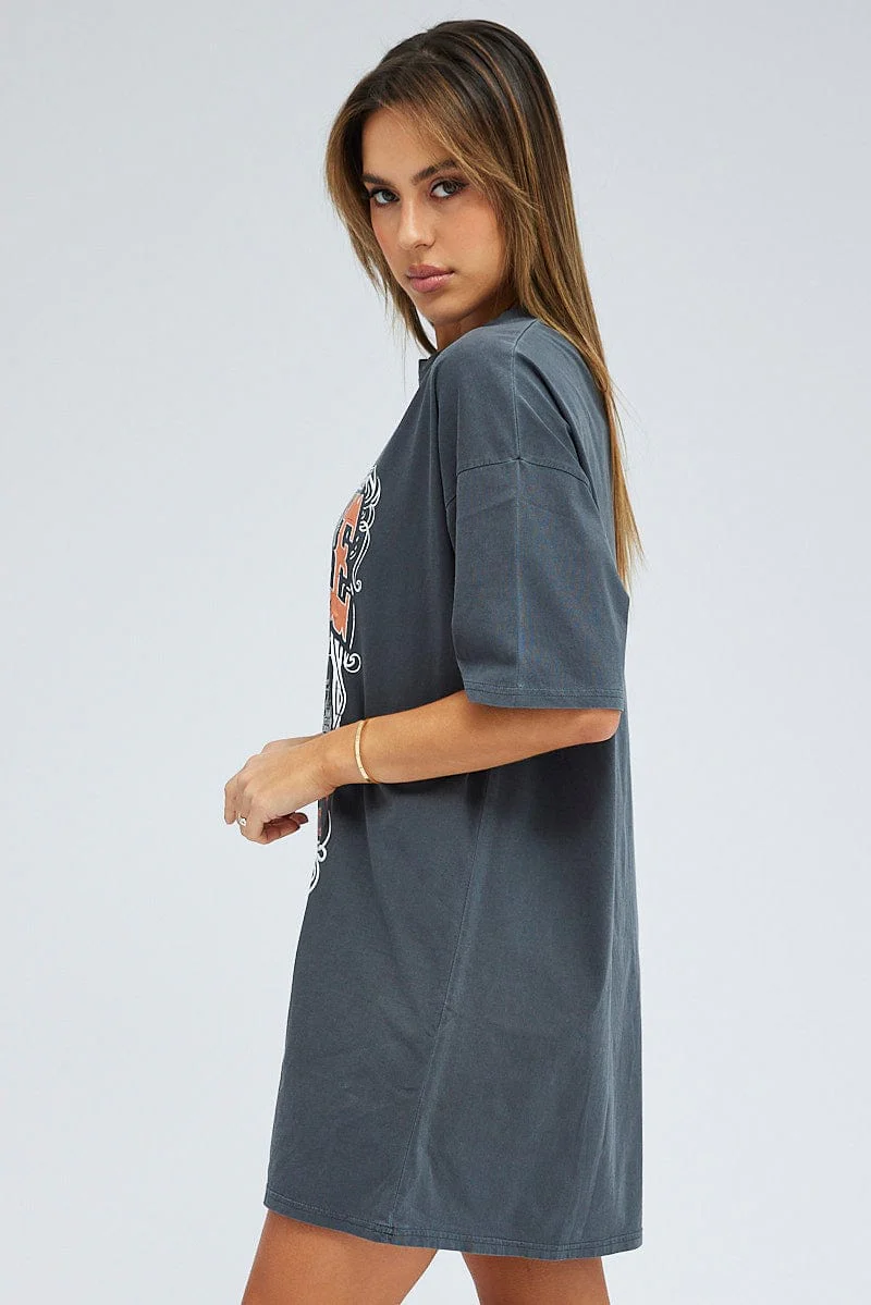 Black Tee Short Sleeve Round Neck Graphic Print