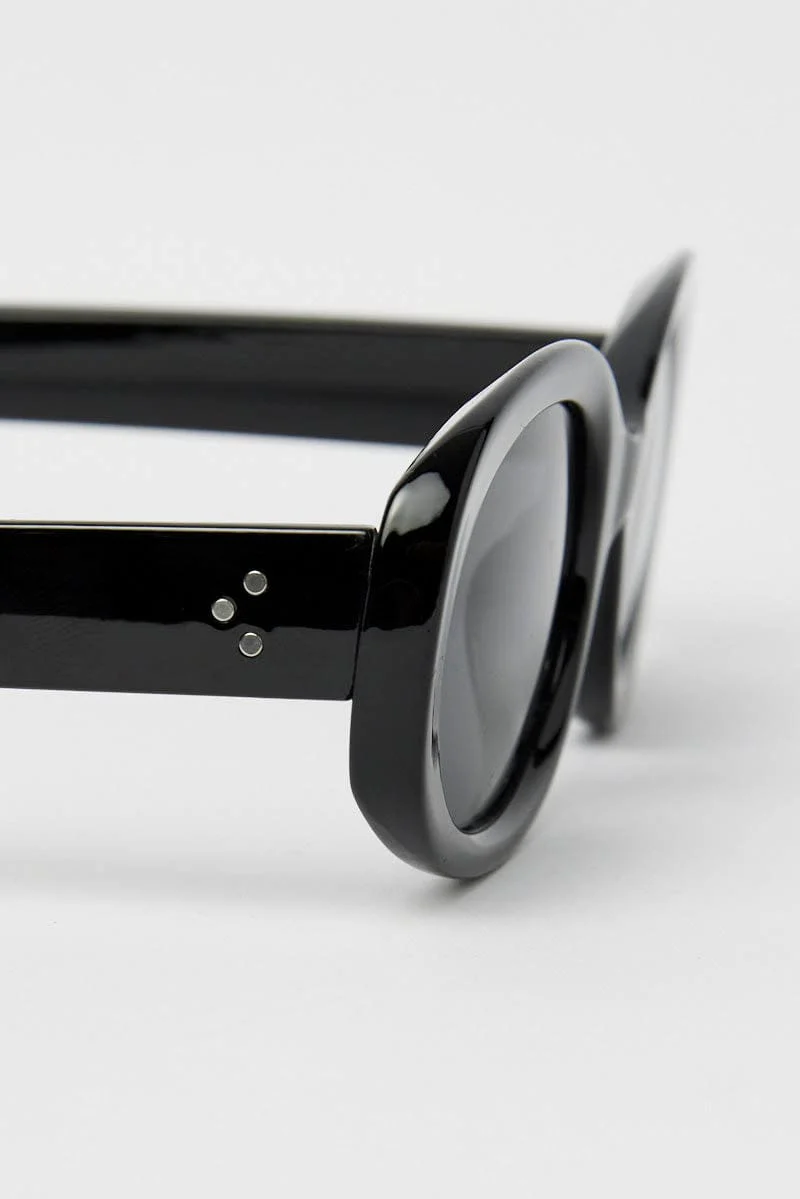 Black Oval Sunglasses