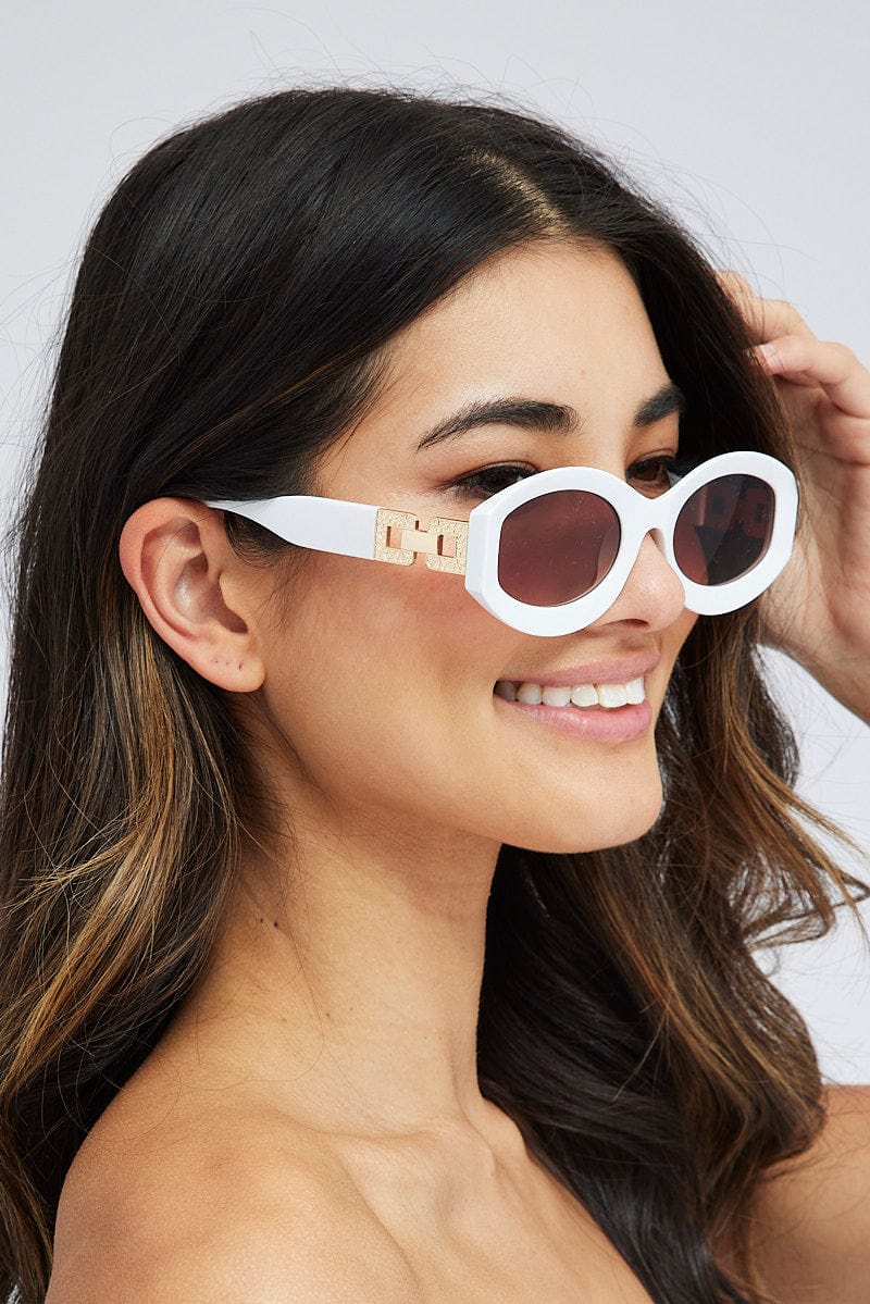White Fashion Sunglasses Gold Hardwear Detail