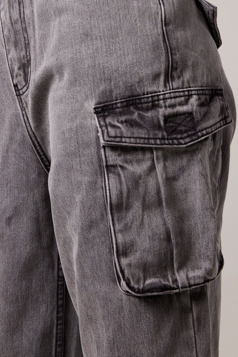 Grey Cargo Jean Out Pocket