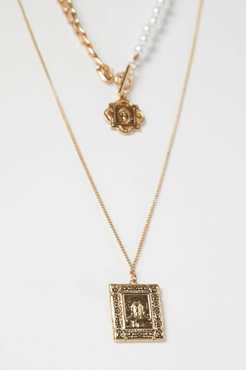 Gold Layered Necklace Pearl and Square Pendant
