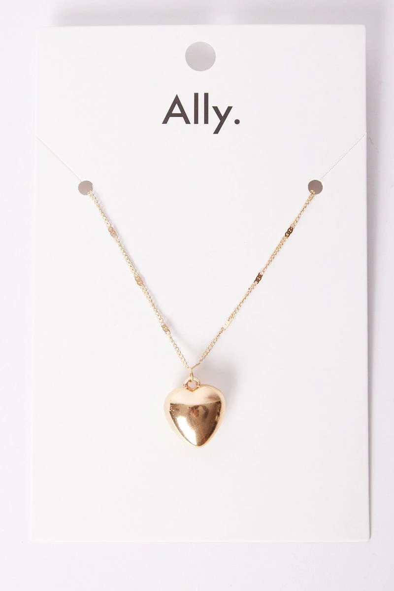 Gold Heart Pendant Necklace