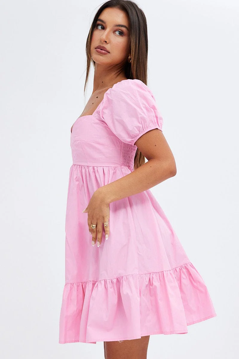 Pink Short Sleeve Sweetheart Neck Skater Dress