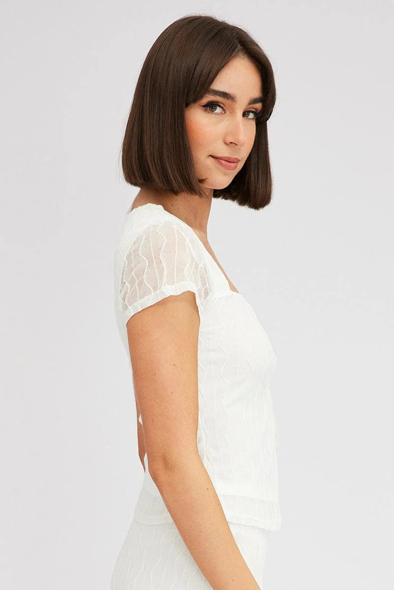 White Top Short Sleeve Sweetheart Keyhole Hook & Eye