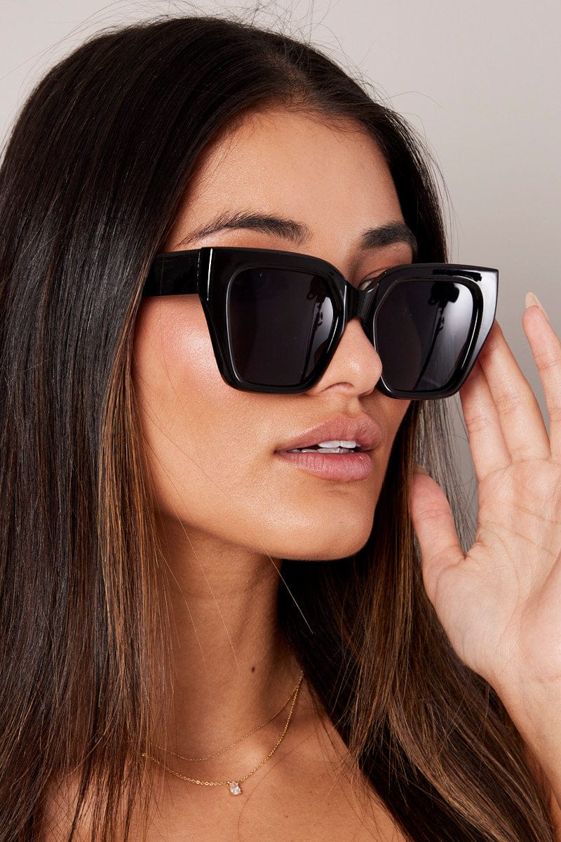 Black Fashion Sunglasses