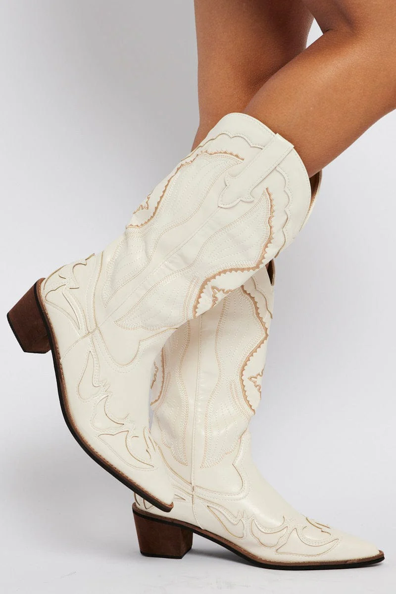 White Embroidered Western Cowboy Boot