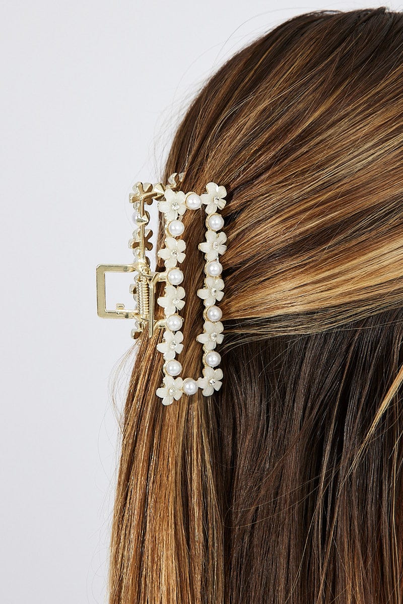 White Flower Detail Claw Clip
