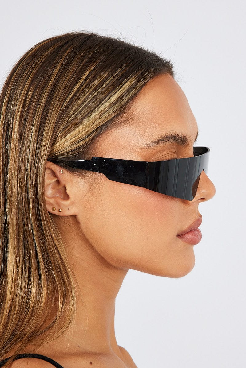 Black Wrap Visor Sunglasses