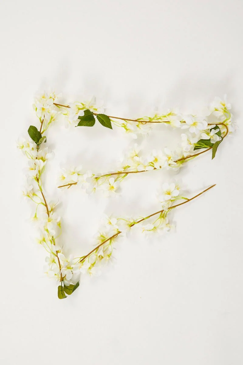 White Flower And Leaf Garland