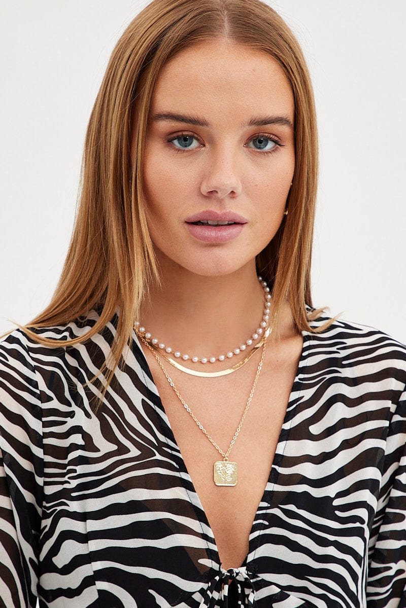 Gold Square Pendent Layered Necklace