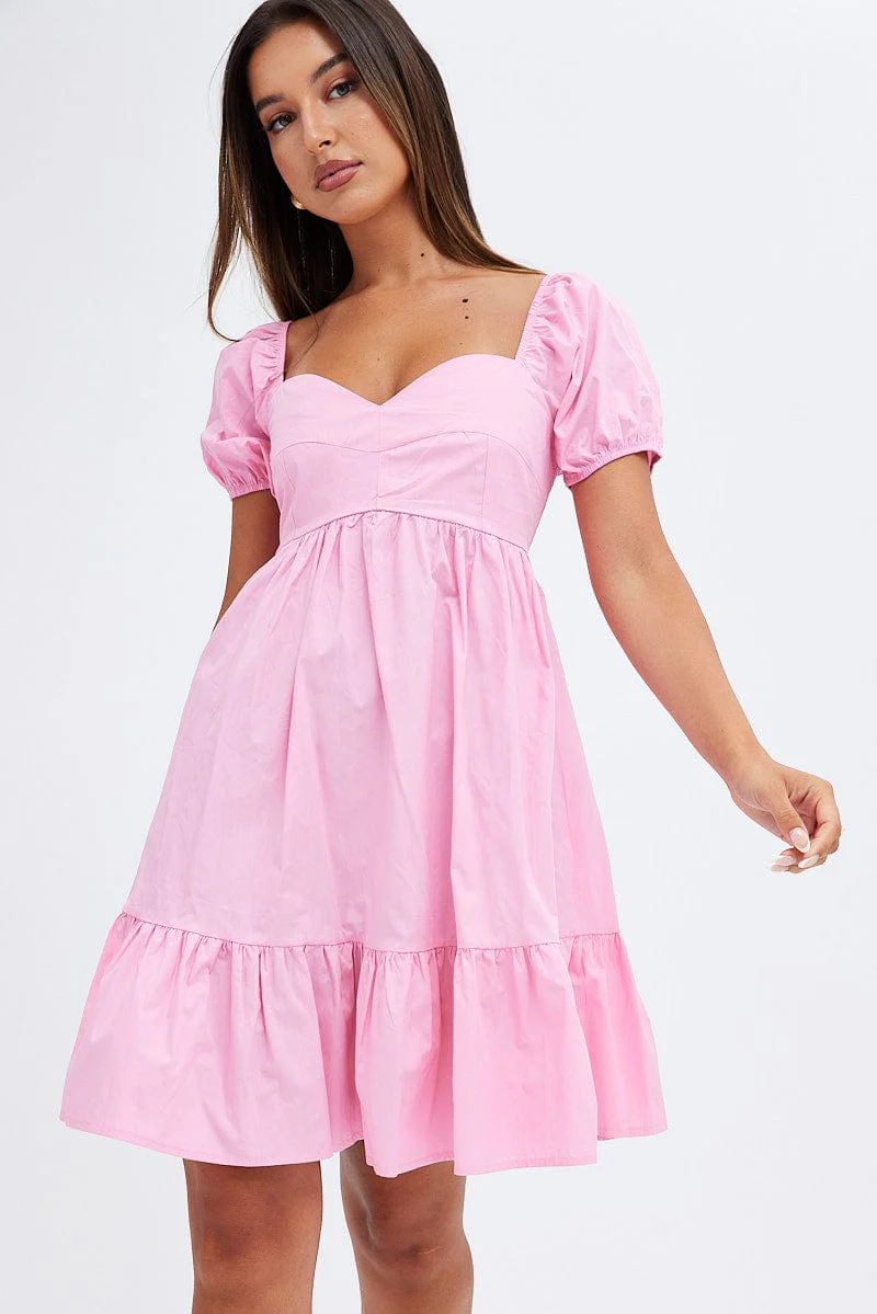 Pink Short Sleeve Sweetheart Neck Skater Dress