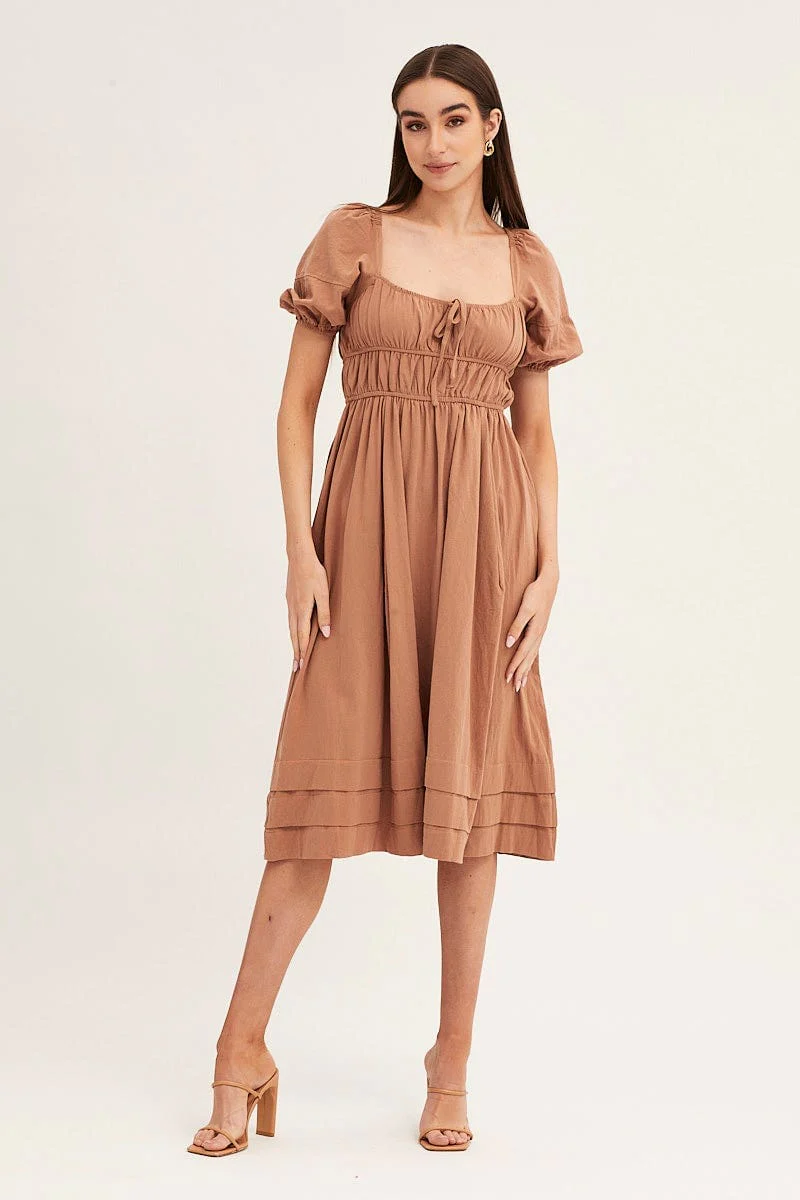 Brown Short Sleeve Ruched Midi Dress